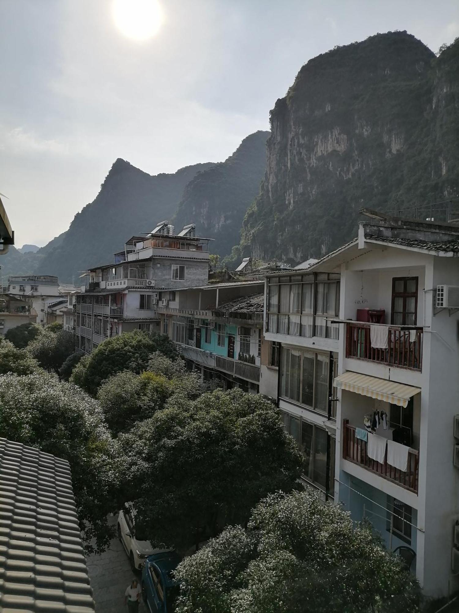 Lazzy Inn Yangshuo Esterno foto