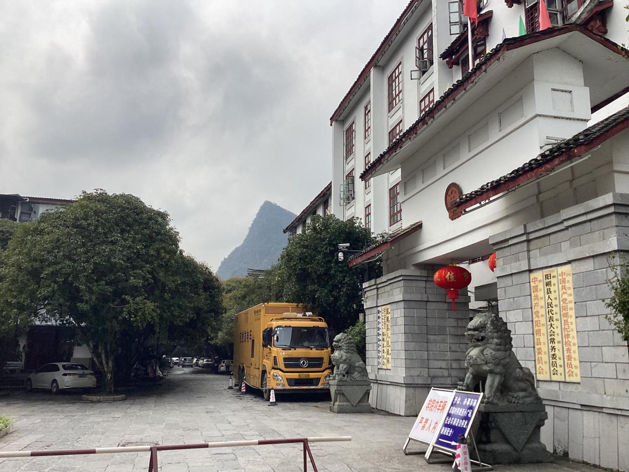 Lazzy Inn Yangshuo Esterno foto