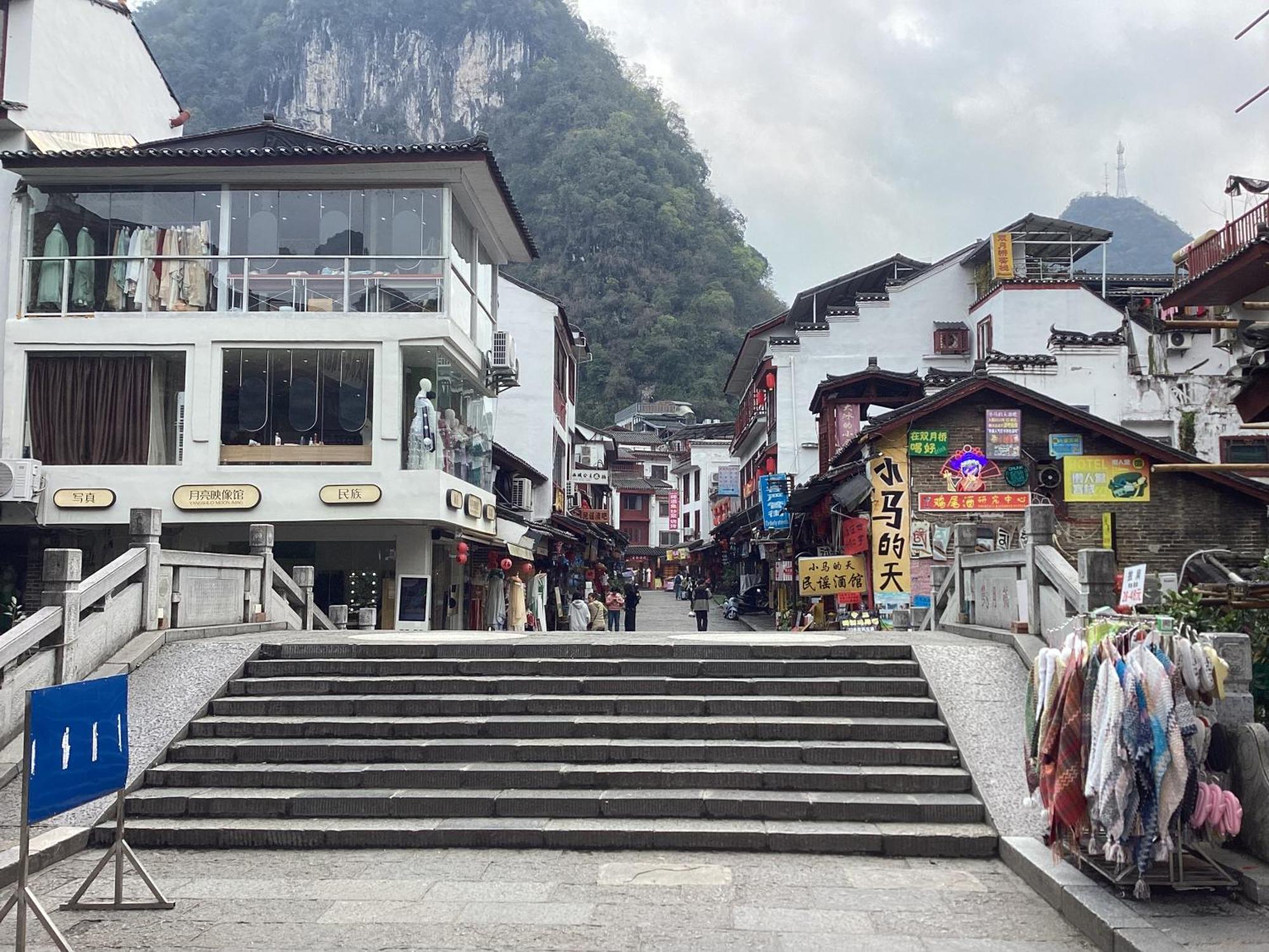 Lazzy Inn Yangshuo Esterno foto